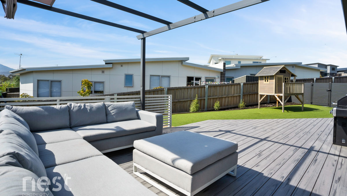 What qualifications should you look for when choosing a property manager?